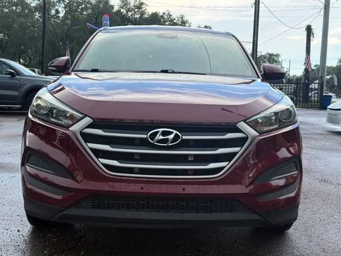 Used 2017 Hyundai Tucson SE FWD image 2