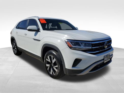 Used 2020 Volkswagen Atlas Cross Sport SE FWD image 3