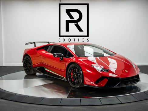 Used 2018 Lamborghini Huracan Performante image 11