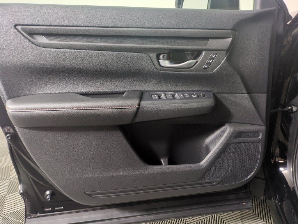 Certified 2025 Honda CR-V Sport-L image 15
