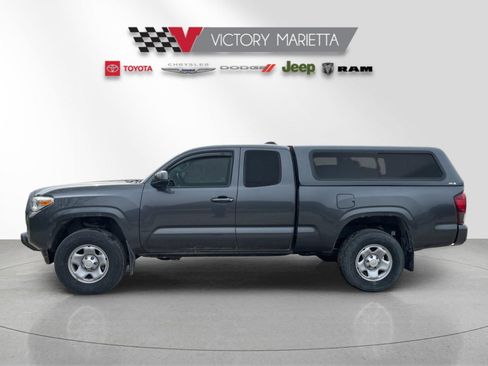 Used 2023 Toyota Tacoma SR w/ SR Convenience Package image 2