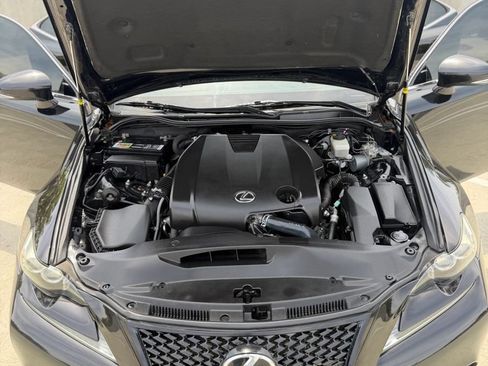 Used 2014 Lexus IS 250 w/ F-Sport Package RWD image 8