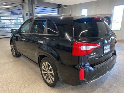 Used 2014 Kia Sorento SX w/ 3rd Row Package AWD/4WD image 9