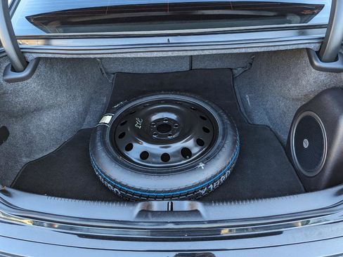 Used 2021 Chrysler 300 Touring L image 50