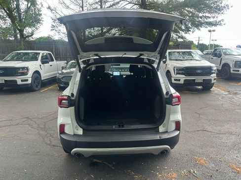 Used 2024 Ford Escape Active AWD/4WD image 7