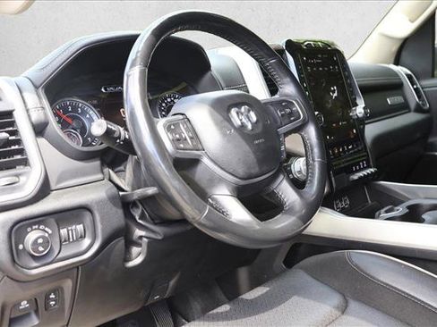 Used 2020 RAM 1500 Laramie AWD/4WD image 12