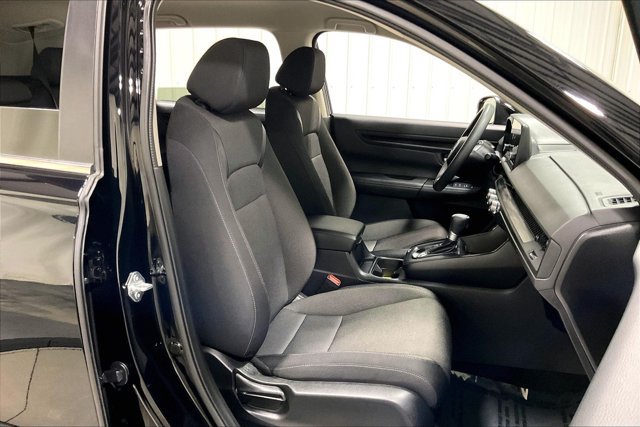 Used 2025 Honda CR-V LX image 7