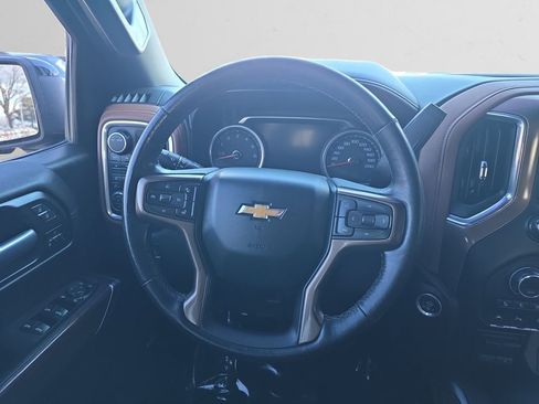 Used 2021 Chevrolet Silverado 1500 High Country w/ Technology Package image 14