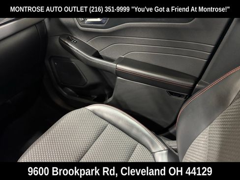 Used 2023 Ford Escape ST-Line w/ Equipment Group 301A FWD image 39