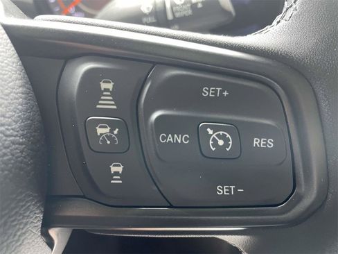 New 2025 Jeep Gladiator Sport image 31