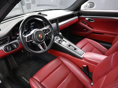 Certified 2019 Porsche 911 Carrera 4S AWD/4WD image 4