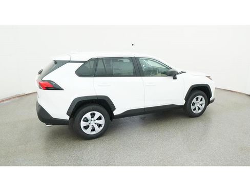 Used 2025 Toyota RAV4 LE FWD image 10