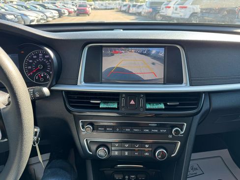 Used 2020 Kia Optima LX FWD image 15