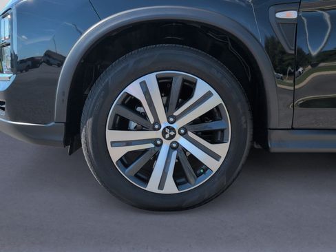 Used 2024 Mitsubishi Outlander Sport ES AWD/4WD image 27