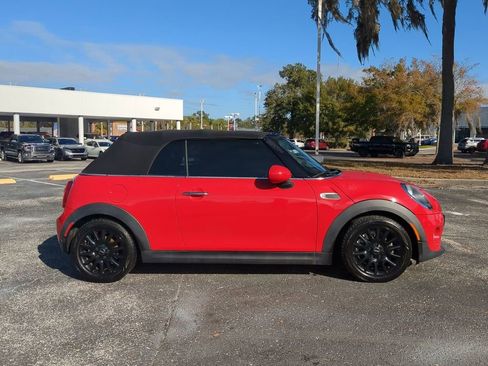 Used 2019 MINI Cooper Convertible image 2