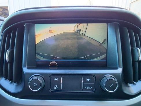 Used 2022 Chevrolet Colorado LT w/ Fleet Safety Package RWD image 20
