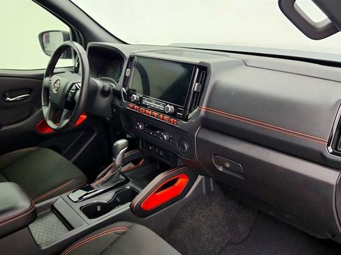 Used 2025 Nissan Frontier Pro-X RWD image 22