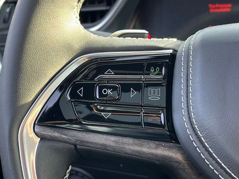 Used 2024 Jeep Grand Cherokee L Overland AWD/4WD image 22