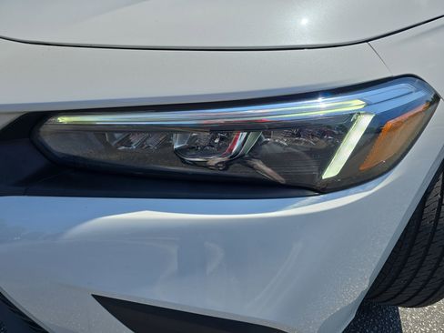Used 2024 Honda Civic EX image 30