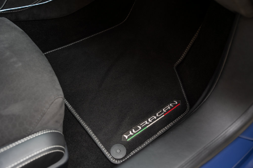 Used 2017 Lamborghini Huracan LP 610-4 AWD/4WD image 29