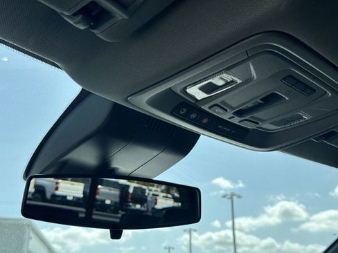 Used 2025 Chevrolet Silverado 1500 LT Trail Boss w/ LT Trail Boss Premium Package image 27