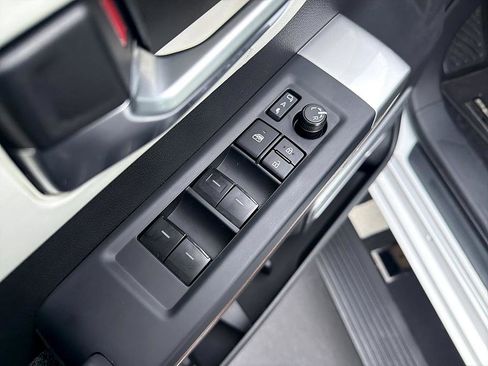 Used 2025 Toyota Sequoia Capstone image 10