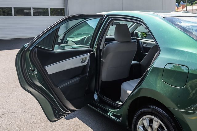 Used 2015 Toyota Corolla LE FWD image 21