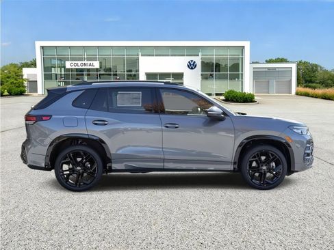 New 2026 Volkswagen Tiguan SE R-Line AWD/4WD image 6