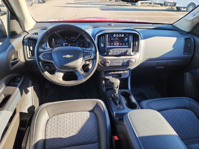 Used 2017 Chevrolet Colorado Z71 AWD/4WD image 34