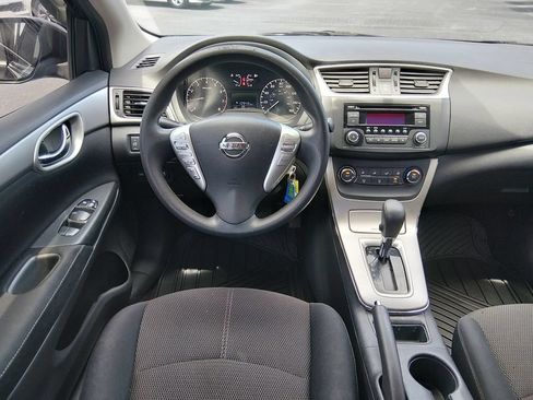 Used 2015 Nissan Sentra S FWD image 11