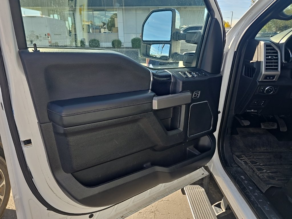 Used 2020 Ford F450 Platinum w/ FX4 Off-Road Package AWD/4WD image 8