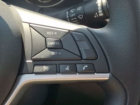 Used 2025 Nissan Altima 2.5 SV image 19