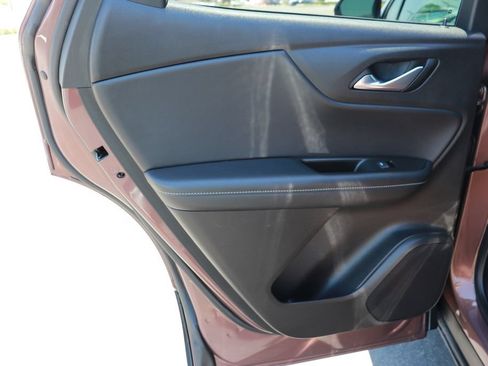 Used 2023 Chevrolet Blazer LT FWD image 12