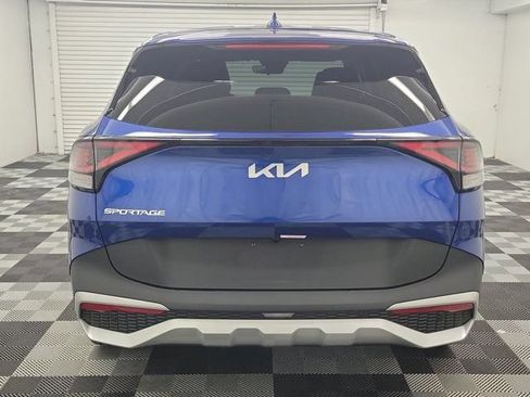 Used 2025 Kia Sportage EX FWD image 5
