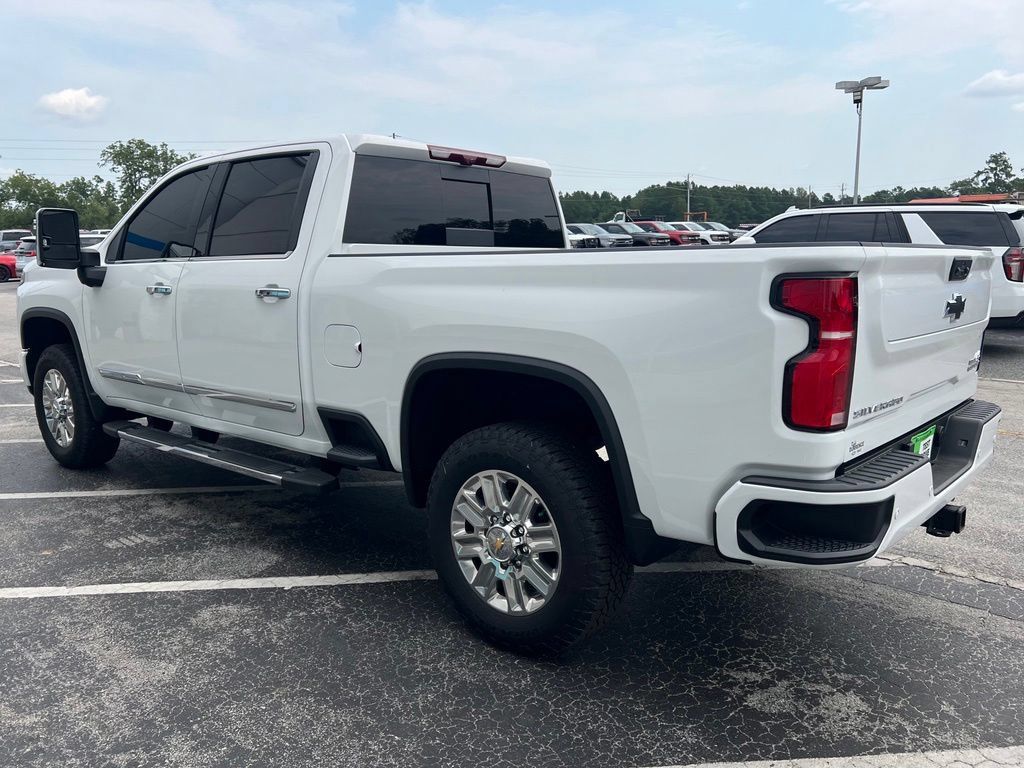 Used 2025 Chevrolet Silverado 2500 High Country w/ Technology Package AWD/4WD image 29