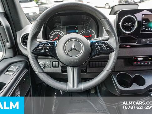 Used 2025 Mercedes-Benz Sprinter 2500 image 26