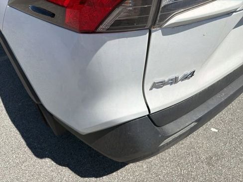 Used 2025 Toyota RAV4 XLE AWD/4WD image 51