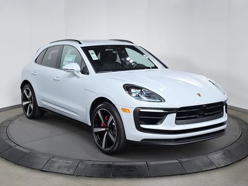 New 2026 Porsche Macan S image 9