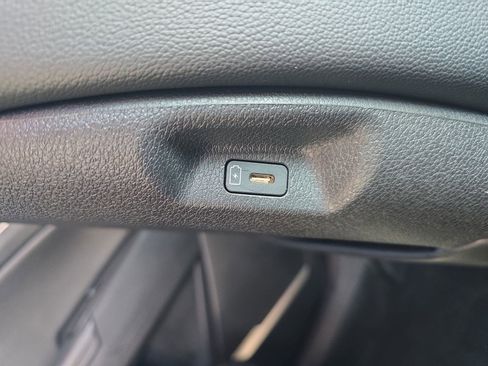 Used 2024 Kia Sportage EX image 13