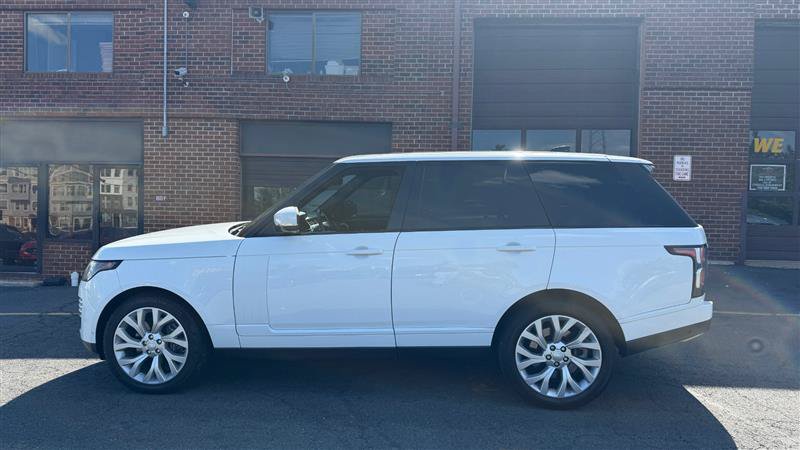 Used 2018 Land Rover Range Rover Supercharged AWD/4WD image 22
