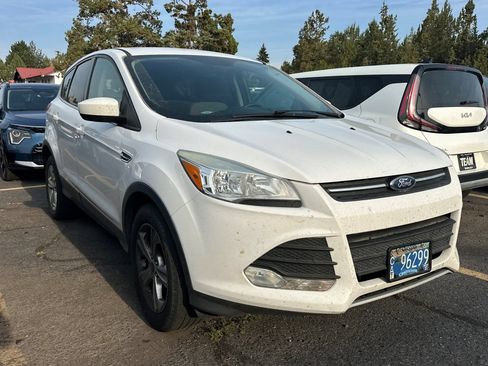 Used 2015 Ford Escape SE AWD/4WD image 2
