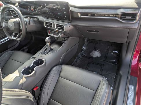 Used 2025 Ford Mustang GT Premium RWD image 17
