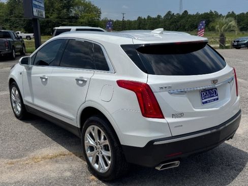 Used 2017 Cadillac XT5 Luxury w/ Driver Awareness Package AWD/4WD image 5