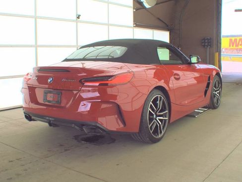 Used 2025 BMW Z4 M40i w/ Premium Package RWD image 9