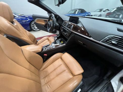 Used 2018 BMW 430i xDrive Convertible image 32