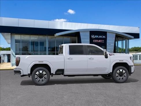 New 2026 GMC Sierra 2500 Denali w/ Denali Reserve Package AWD/4WD image 5