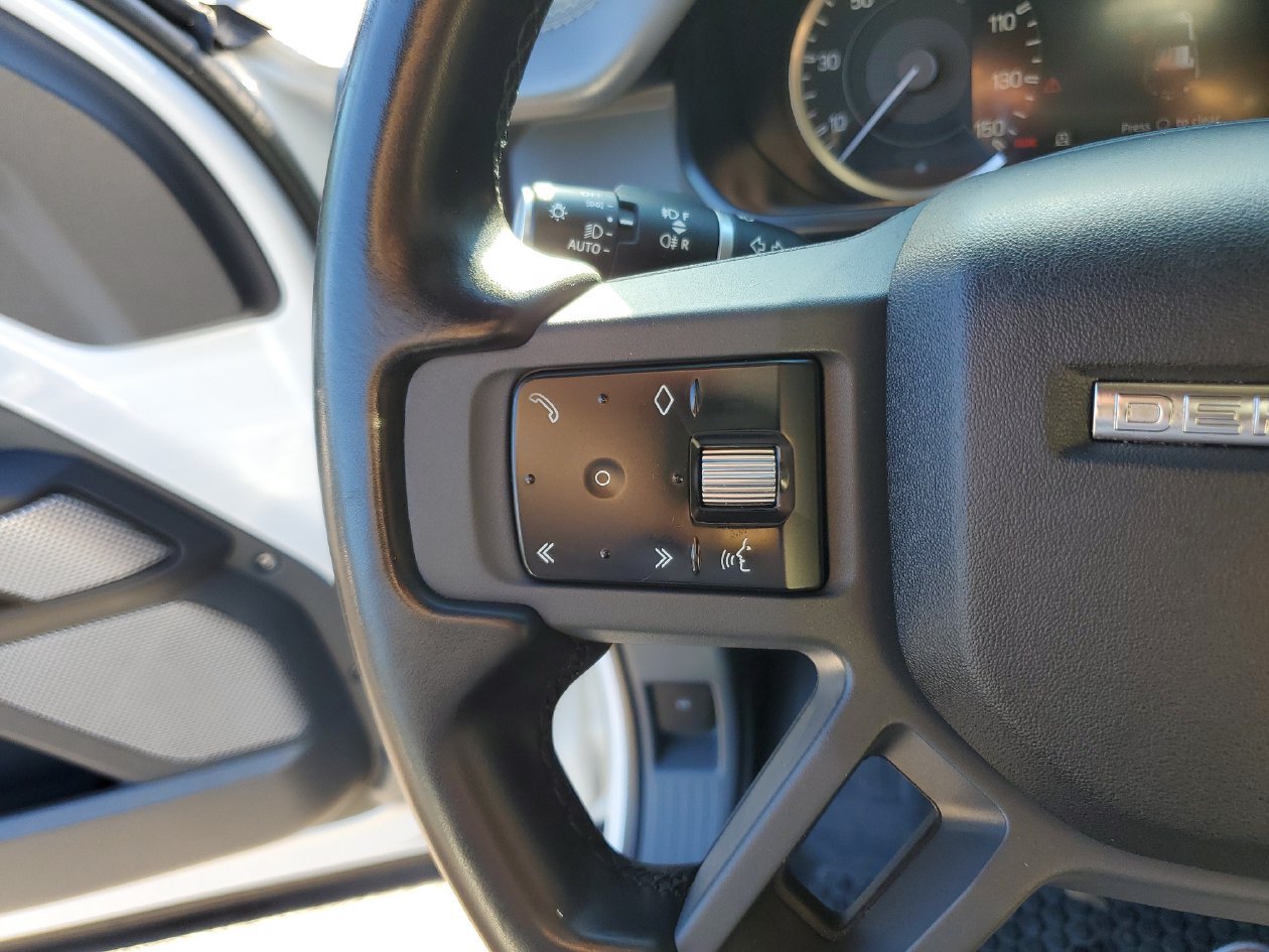 Used 2023 Land Rover Defender 130 X-Dynamic SE AWD/4WD image 28