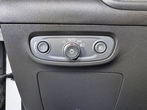 Used 2021 Buick Encore GX Select w/ Advanced Technology Package FWD image 24