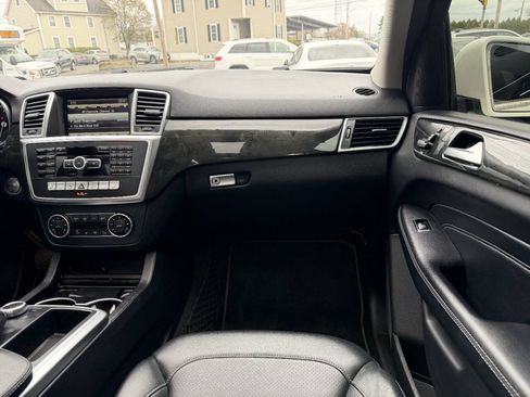 Used 2015 Mercedes-Benz ML 350 4MATIC image 27