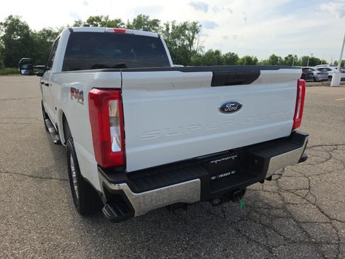 Used 2025 Ford F250 XLT w/ FX4 Off-Road Package AWD/4WD image 10